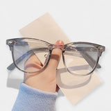 Ilona | Brilles, kas bloķē zilo gaismu