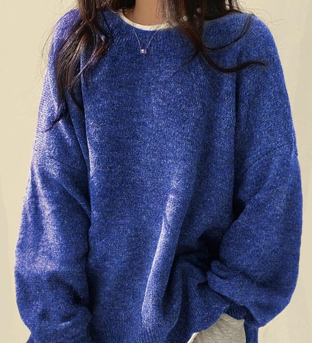 Kiara | Sieviešu ikdienas džemperis ar nolaistiem pleciem