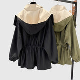 Alva | Stilīga ūdensnecaurlaidīga jaka ar jostu