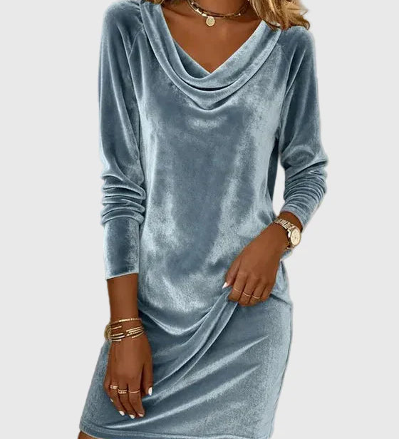 Zsófia | Eleganta zila zamšādas kleita